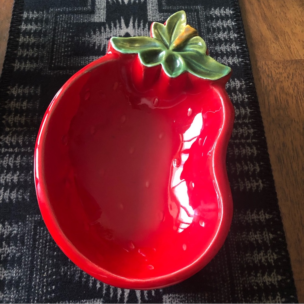 COPY - Vintage Strawberry Serving Bowl California Originals Pottery 8487…